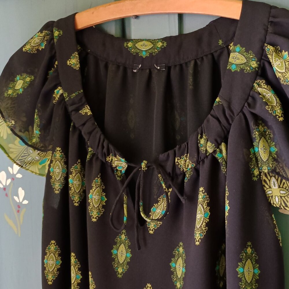 Babydoll Top 2 Sheer Layers Scoop Neck Cap Sleeve and Bow Size M